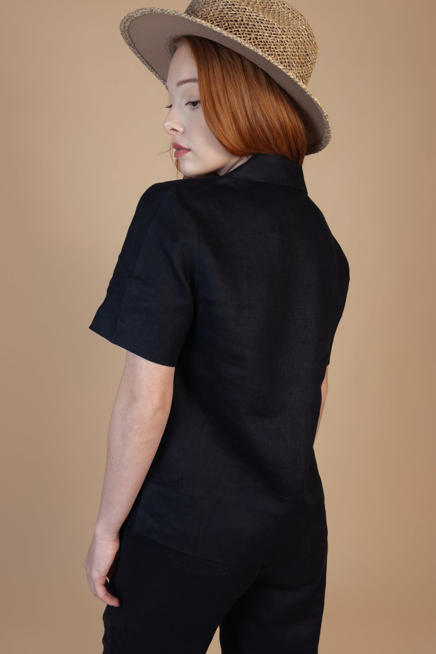 The Lucia Linen Shirt – Noir │ Petite